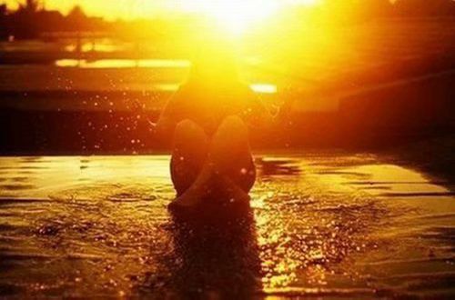 晨曦中的呢喃,爱意如初 晨曦中的呢喃,爱意如初