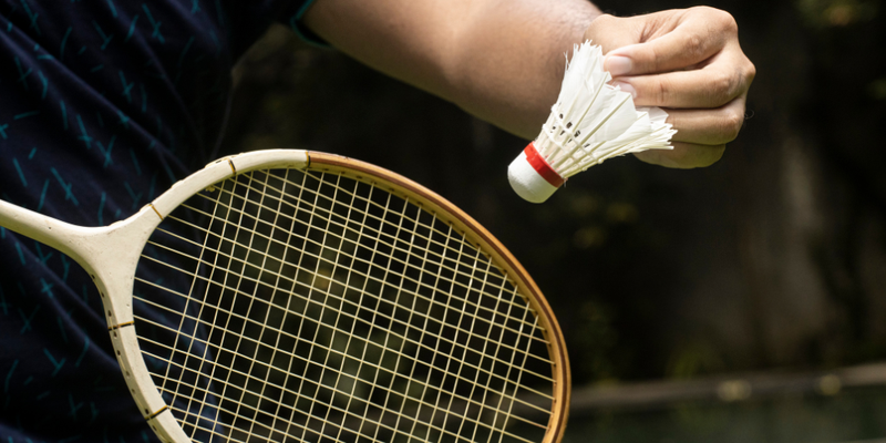 今天我打羽毛球