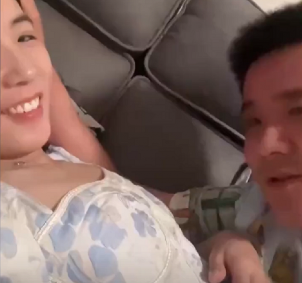 月光下的酒杯与心跳的共鸣 月光下的酒杯与心跳的共鸣