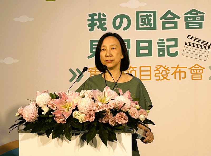 见习日记：在格子间里假装大人的第一天