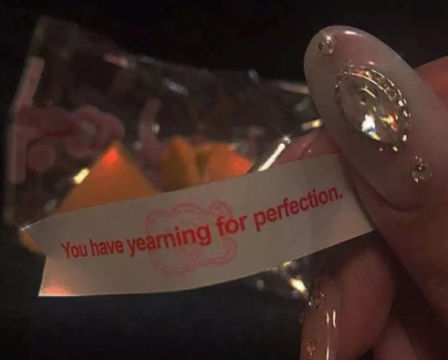 温柔的、俏皮的、深情的情话，让爱的火花在微妙中绽放…