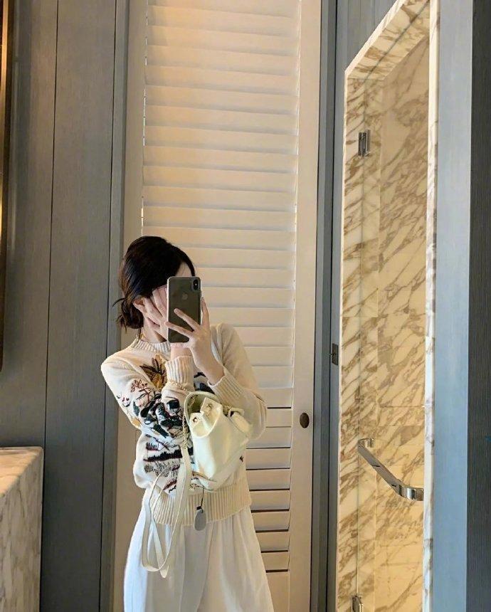 在晨光中，我悄悄向你告白？