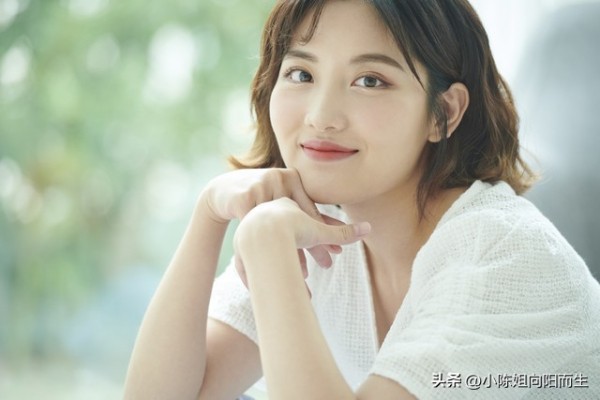 会说情话的男人，眼里有星