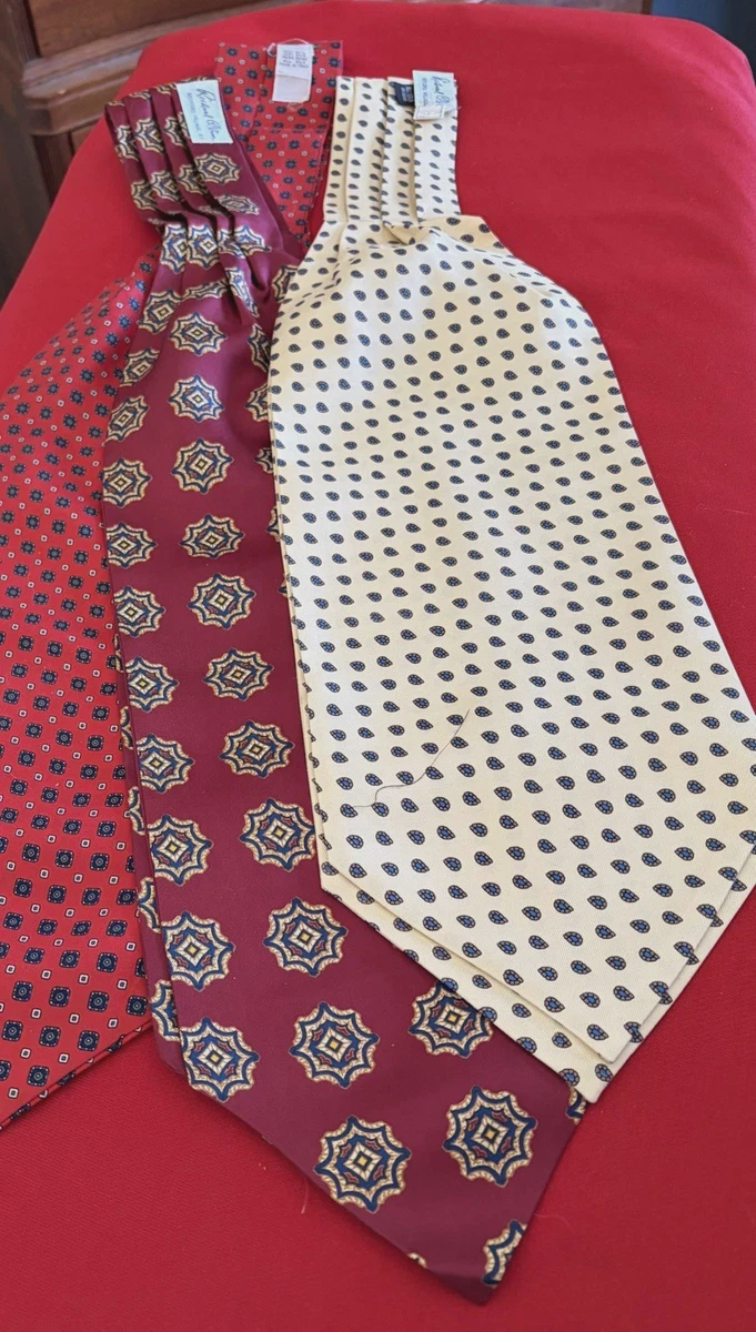 书里情话｜围巾与领带的浪漫交织