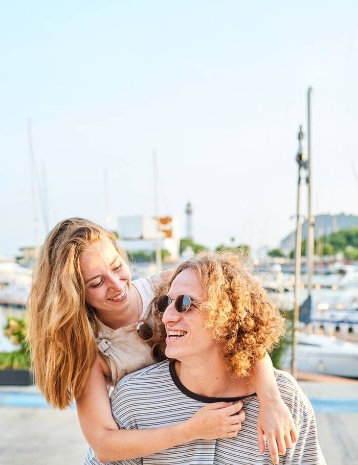 她听过的最温柔的句子，是你说的“我愿意”！