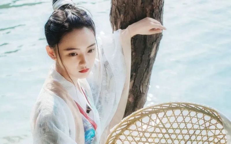 藏在风中的思念｜那些让人心动的相思情话