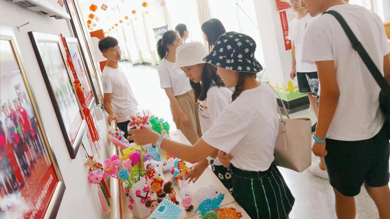 在村头修路的第七天? 在村头修路的第七天?