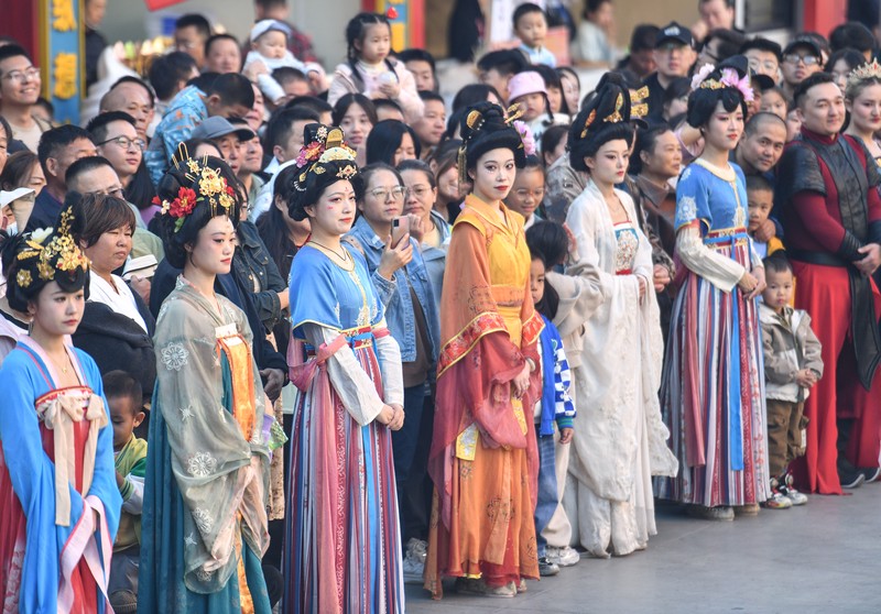 地铁口的桂花香？