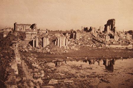 圆明园的秋日漫步? 圆明园的秋日漫步?