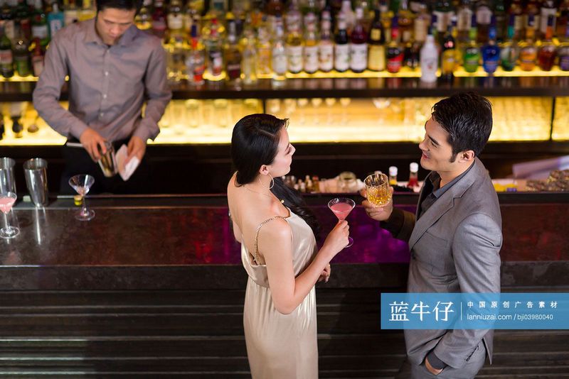 酒逢知己千杯少,情话绵绵醉意浓! 酒逢知己千杯少,情话绵绵醉意浓!