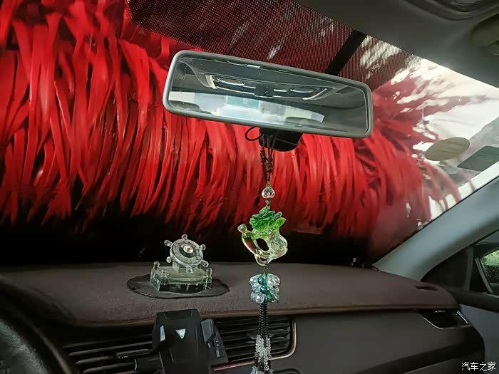 阳光明媚,车也焕然一新? 阳光明媚,车也焕然一新?