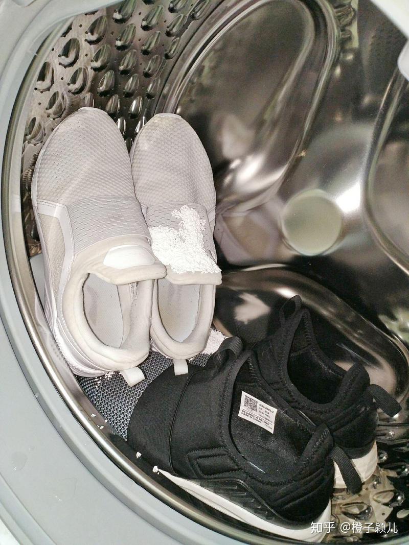 运动鞋泡在水里那天？