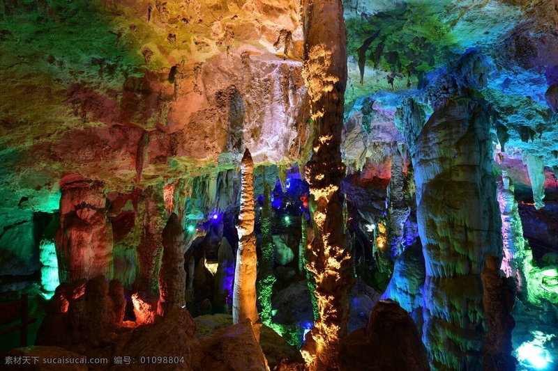 洞里有光，心也亮了！