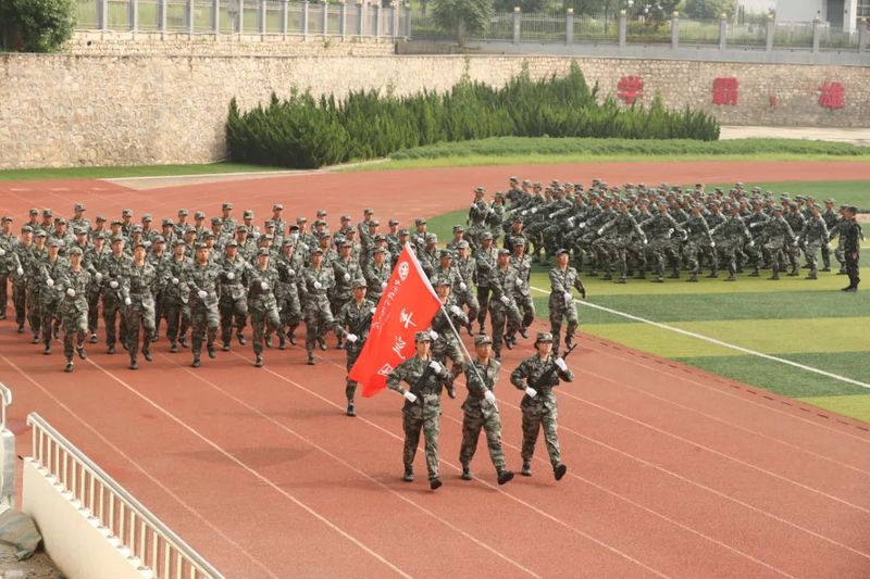 汗水和欢笑的军训日？