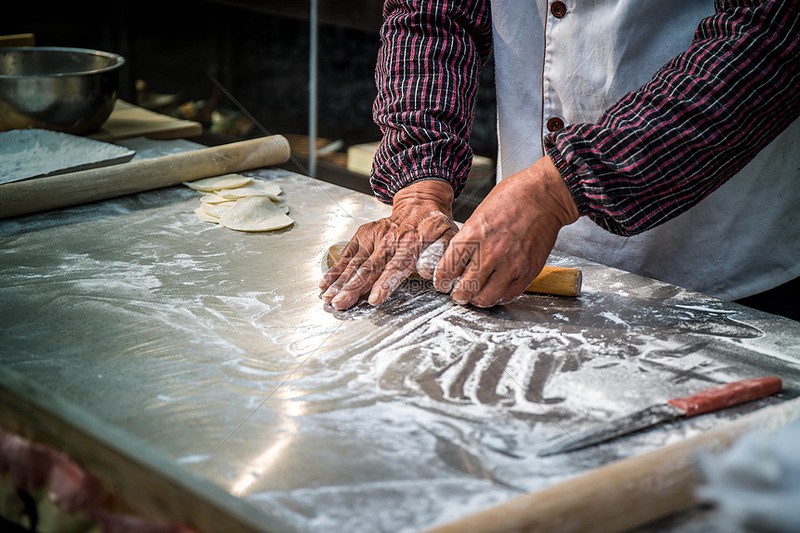 今天包饺子，家的味道…