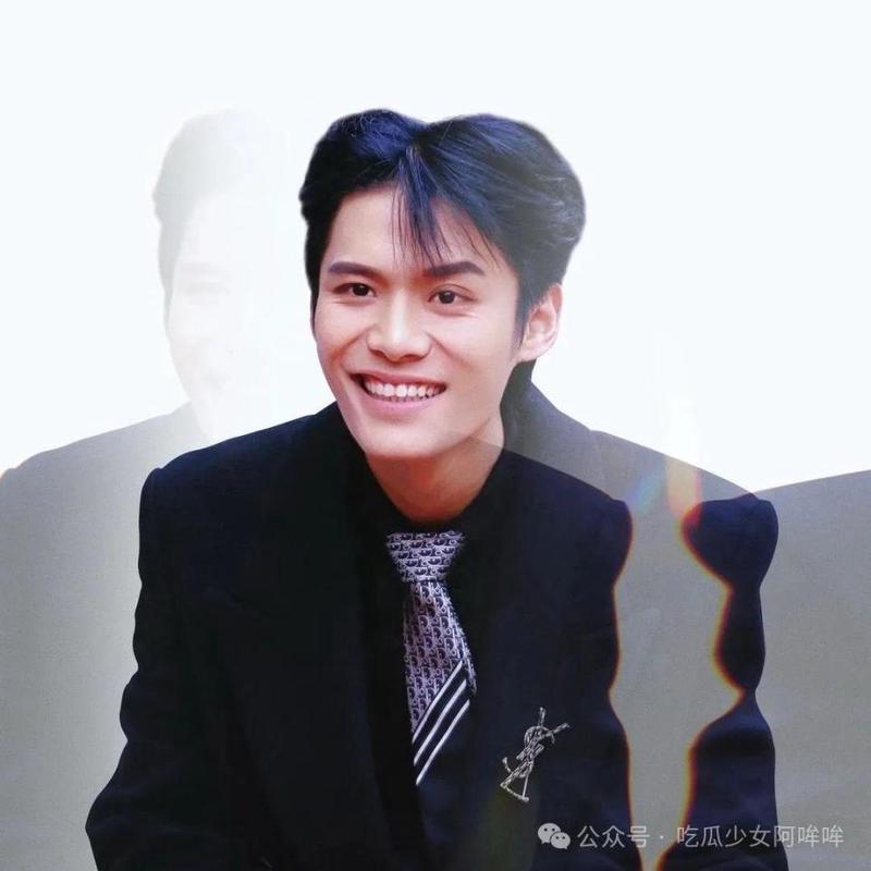 大小杨哥情话丨那些藏在日常里的温柔瞬间 大小杨哥情话丨那些藏在日常里的温柔瞬间