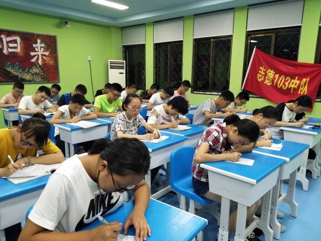 军训第一天｜汗水与成长的交织