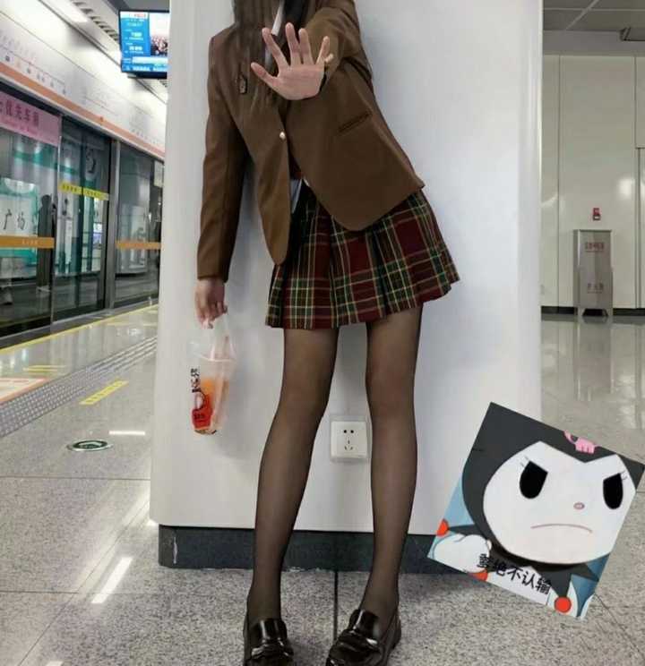 黑丝的故事｜一场意外的时尚冒险