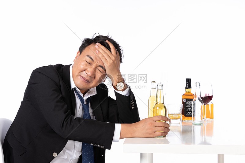 夜幕下的沉醉与醒悟！