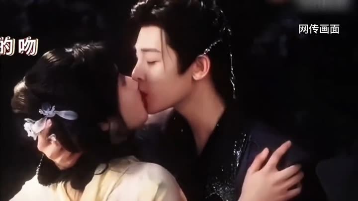 在凉亭下的誓言丨爱，就是静静的陪伴