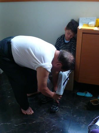 帮妈妈洗碗的下午…