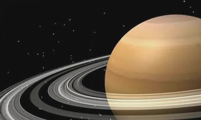 爱，如土星光环，围绕着你…