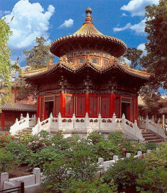 春日里的秘密花园…