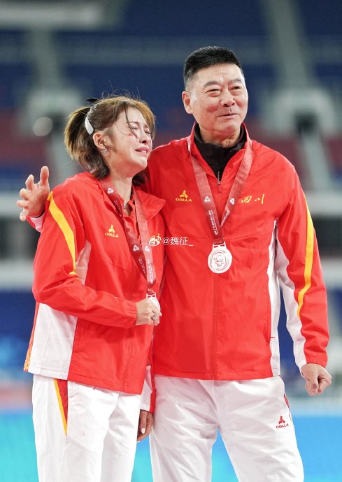 颁奖那天，我居然哭了！