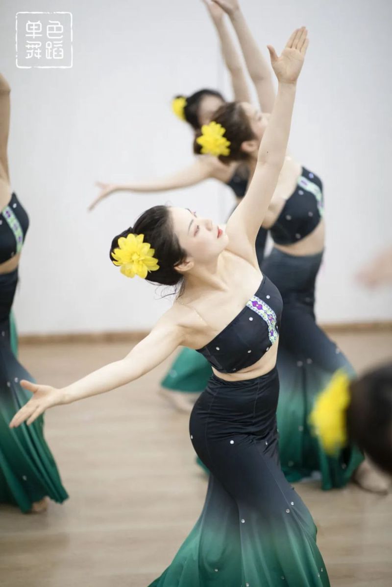 舞动爱情，未来更美好？