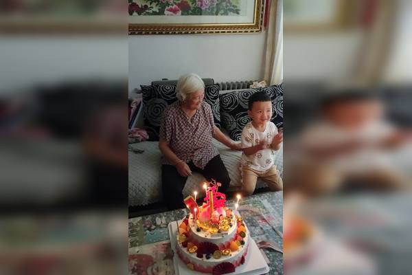 那个充满了红烧肉味道的下午，外婆八十岁大寿？