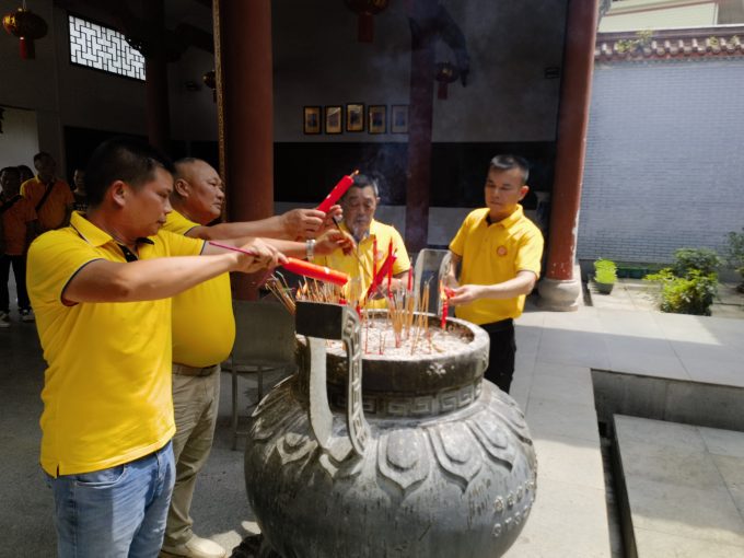 骆氏情深，字字如诗…