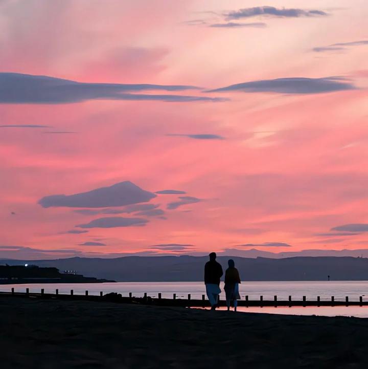 爱在字里行间，情话如春风拂面！
