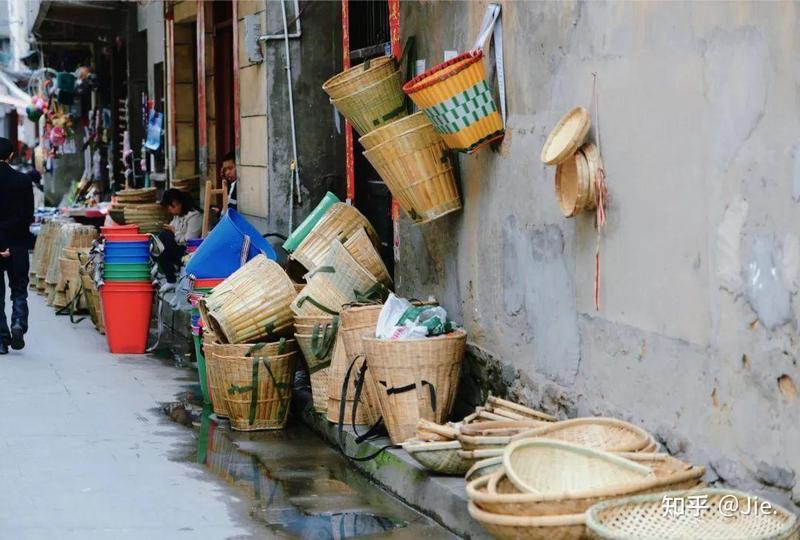 赶集日的烟火气