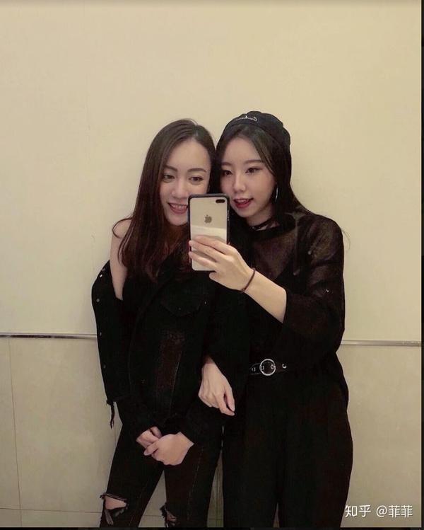 姐妹间的温暖时光？