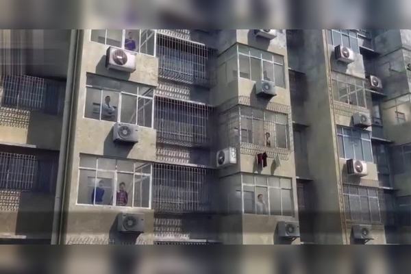 未来的房子｜梦想与现实的交响曲