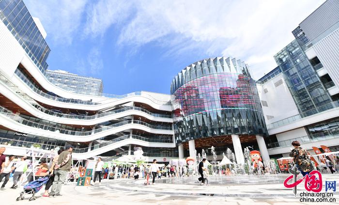 万达广场的烟火气与日常琐事？