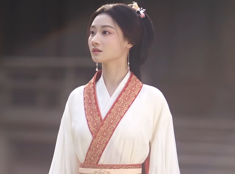 情话刺骨:在温柔与炽热之间 情话刺骨:在温柔与炽热之间