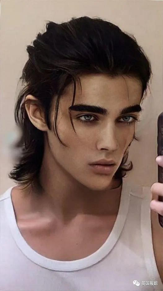 听雪楼头，那抹红与半盏墨！