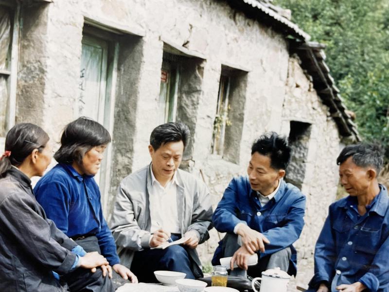 把爱种进风里，等你来听…