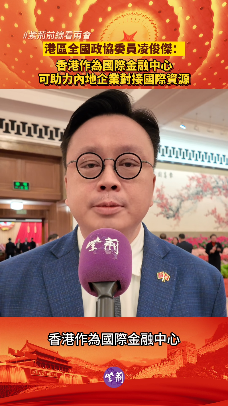 梅次的秘密花园—时间的守护者与花语的约定