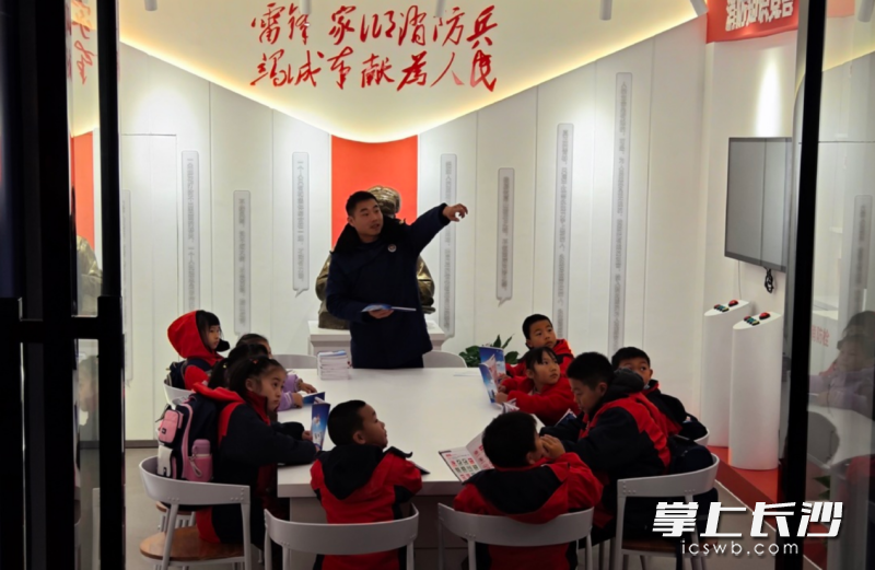 其实做好事也没那么难,今天我也做了一回“雷锋”… 其实做好事也没那么难,今天我也做了一回“雷锋”…