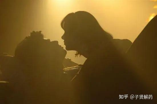 西药情话丨在剂量里藏了整颗心 西药情话丨在剂量里藏了整颗心