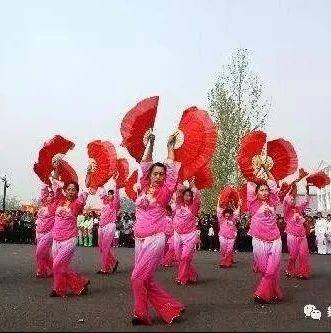 舞池里的温柔低语—情话大全