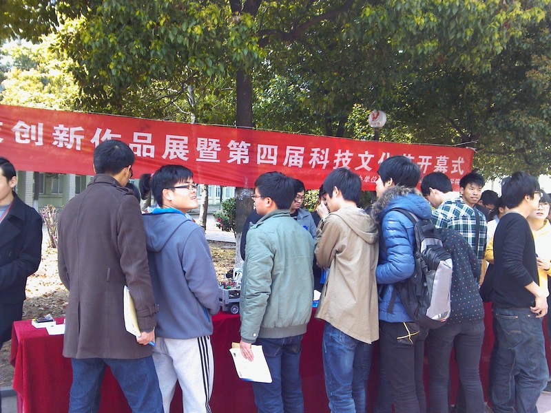 今天我居然在地铁里“被科技反杀”了！