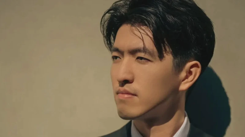 肖邦情话—钢琴键上的温柔密语