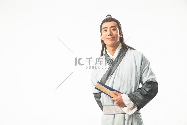 墨香与刀光—书生与侠客的茶馆夜话