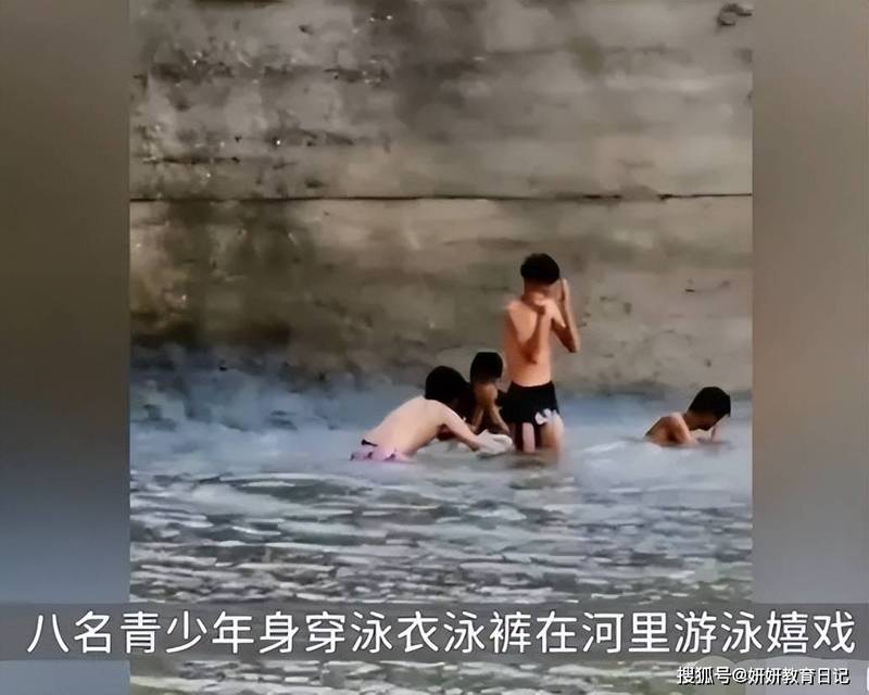 河边的那片绿意，让我心情飞扬！