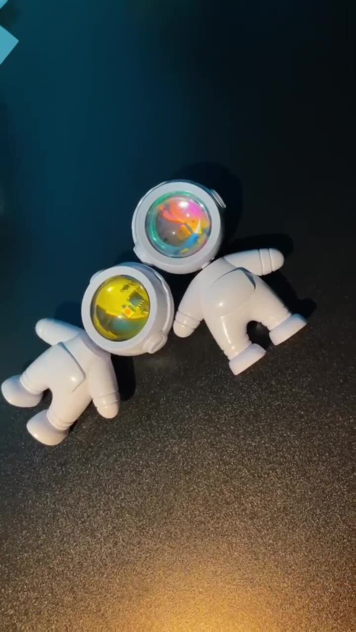 夜幕下的灯火：城市的诗篇