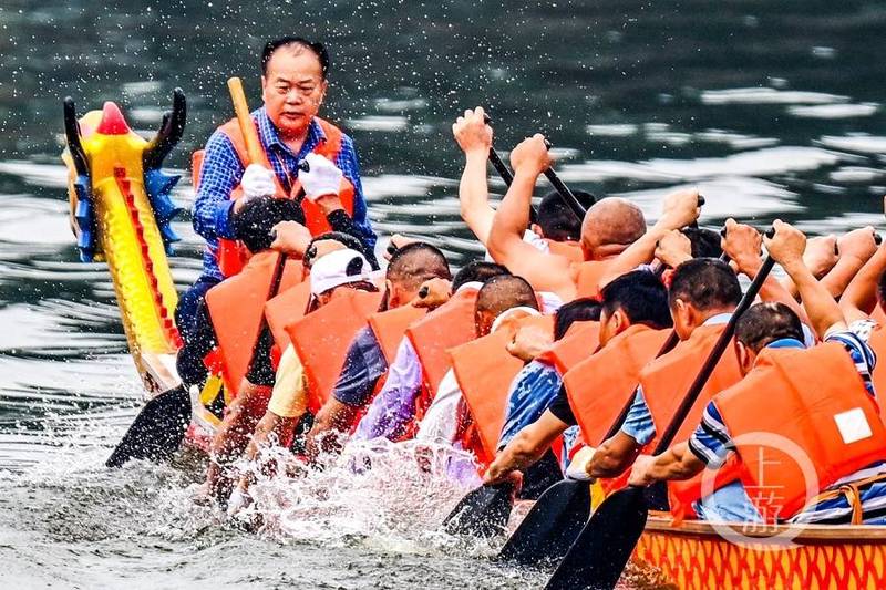 端午龙舟赛—一场热血沸腾的团队竞赛