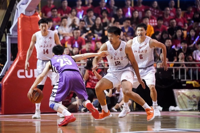 球场上的风度，心间的温柔｜CUBA球员的深情告白